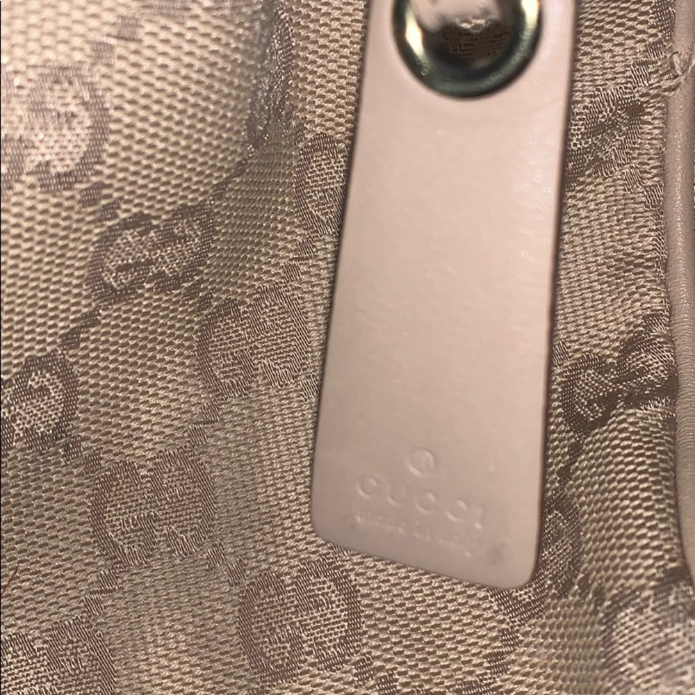 gucci purse - Picture 2 of 3